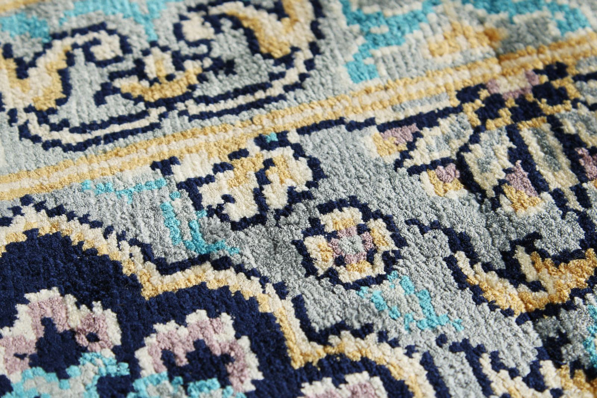 5x7 Navy and Blue Turkish Silk Rug