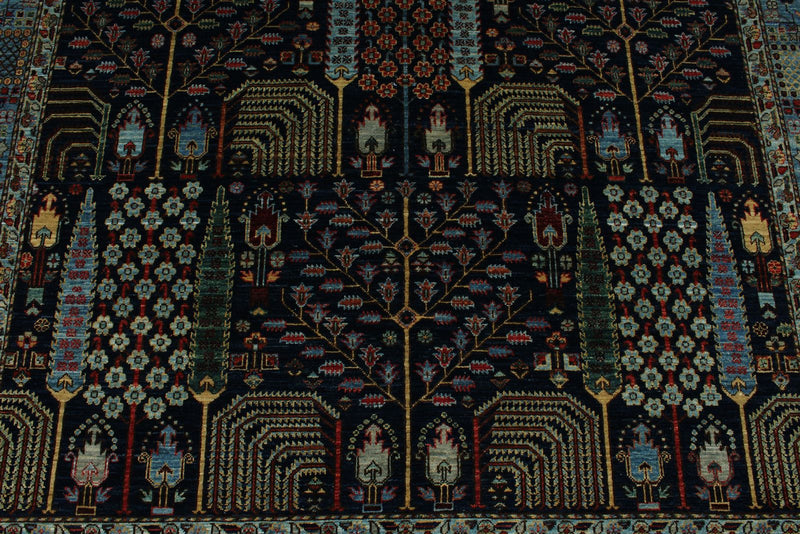 6x9 Navy and Blue Traditional Rug