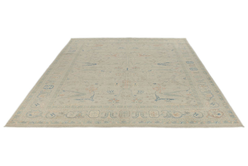 8x10 Ivory and Multicolor Turkish Oushak Rug
