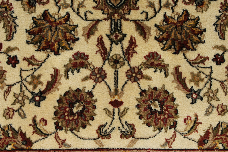 6x8 Ivory and Red Turkish Traditional Rug