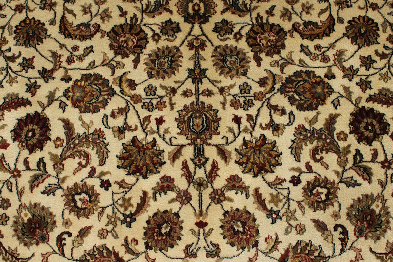 6x8 Ivory and Red Turkish Traditional Rug