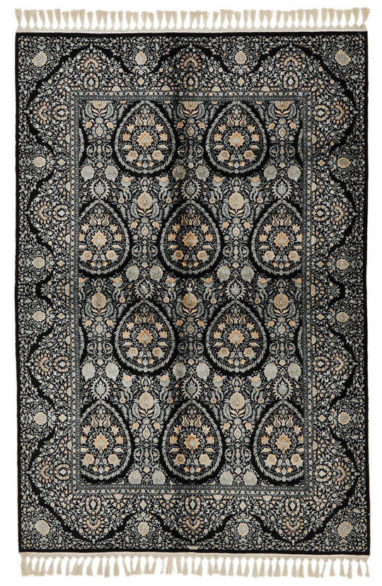 5x7 Black and Ivory Turkish Silk Rug