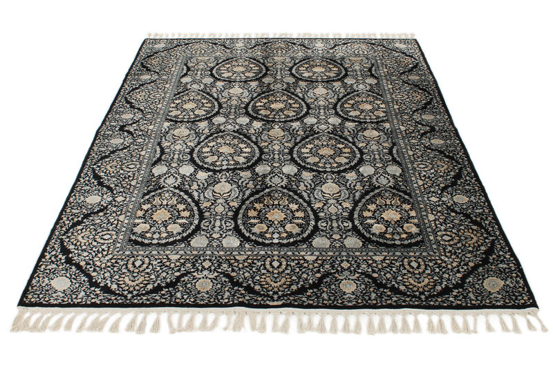 5x7 Black and Ivory Turkish Silk Rug
