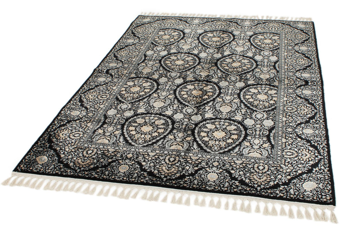 5x7 Black and Ivory Turkish Silk Rug