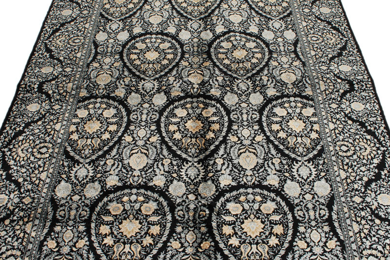 5x7 Black and Ivory Turkish Silk Rug