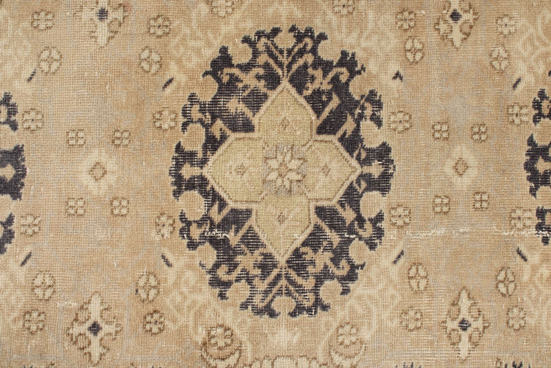 6x10 Ivory and Beige Turkish Anatolian Rug