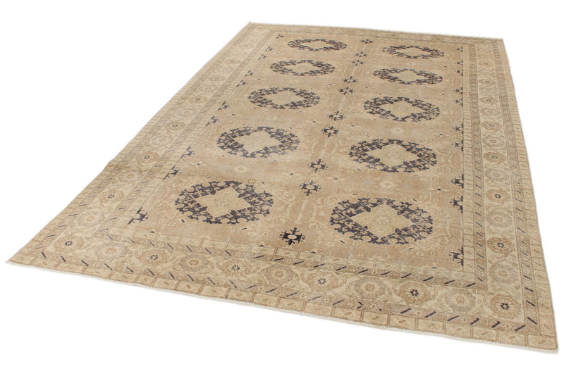 6x10 Ivory and Beige Turkish Anatolian Rug