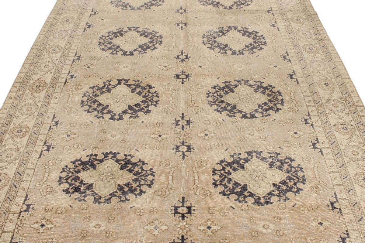6x10 Ivory and Beige Turkish Anatolian Rug
