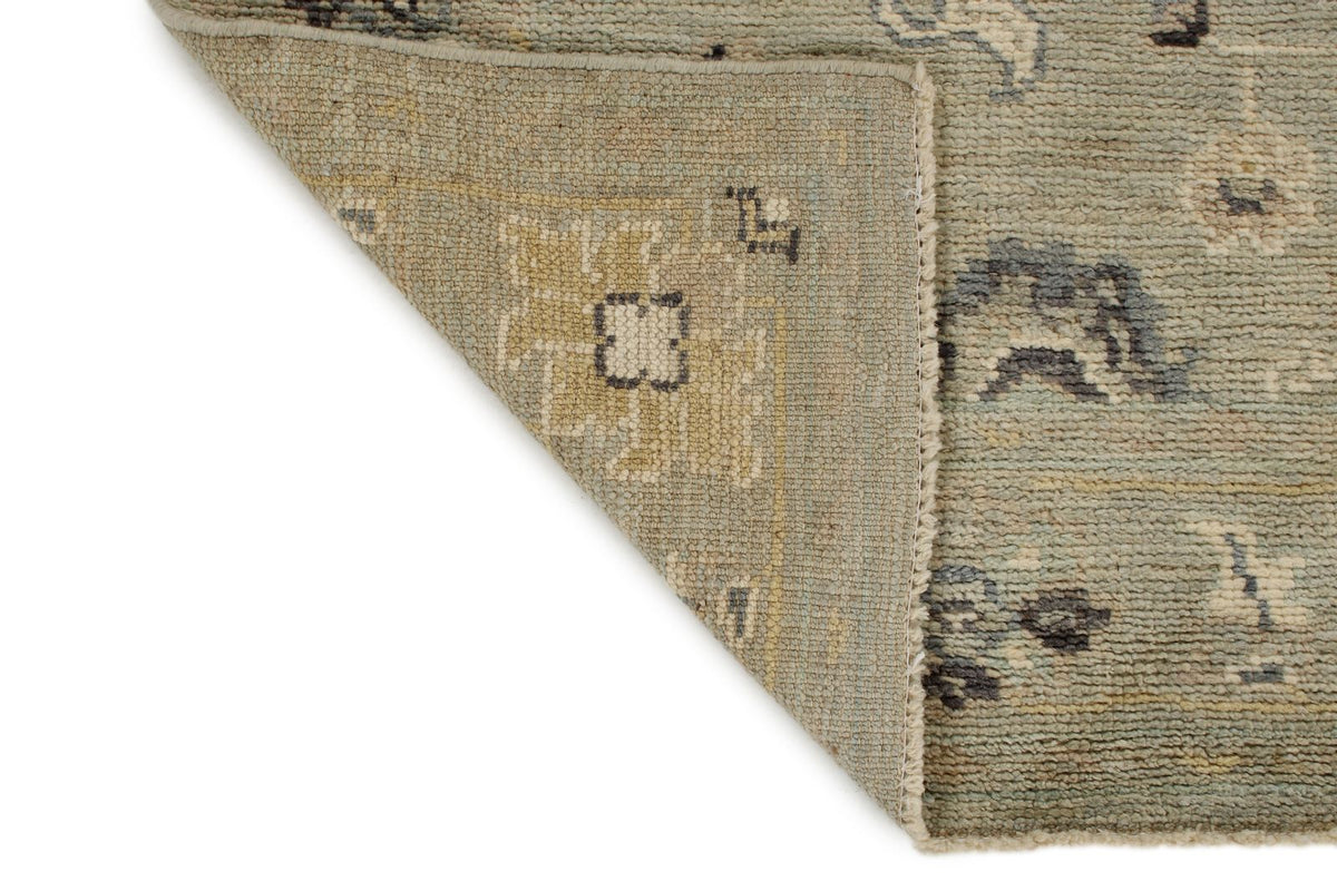 4x6 Ivory and Multicolor Turkish Oushak Rug