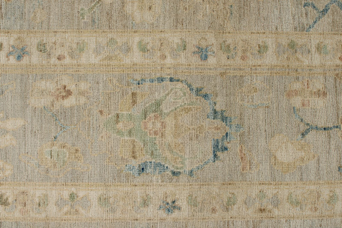 9x13 Beige and Ivory Turkish Oushak Rug