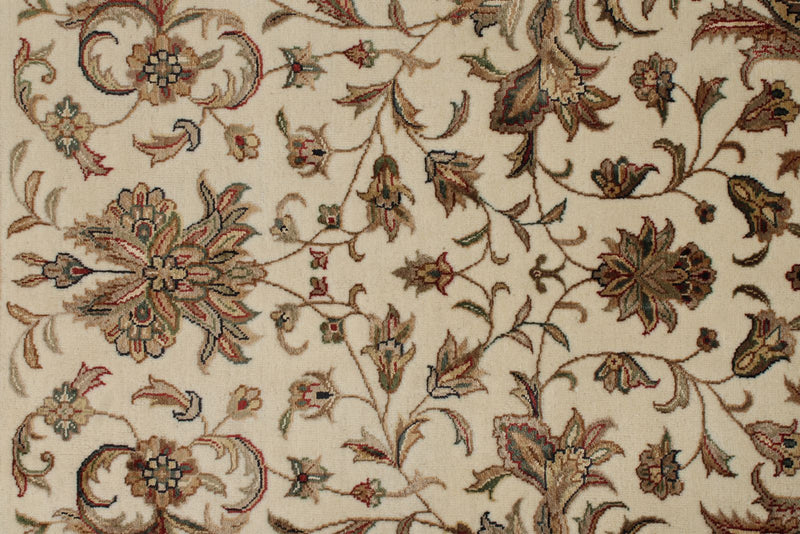 5x7 Beige and Burgundy Persian Rug