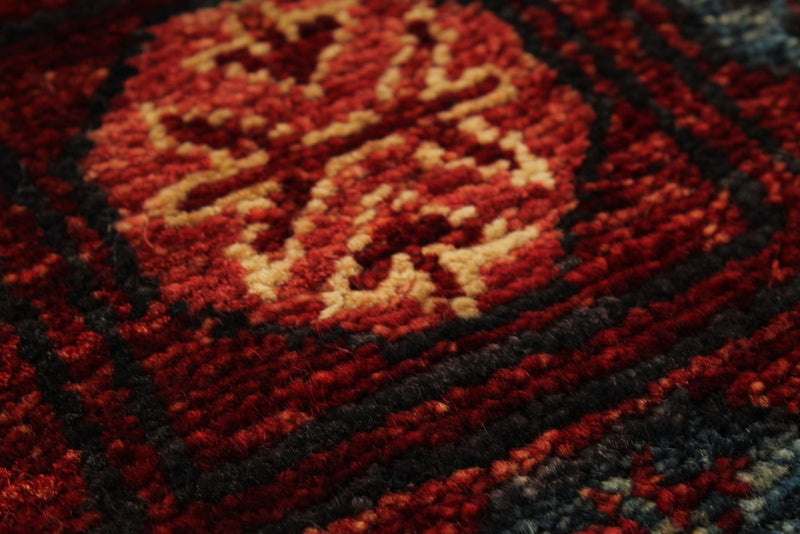 5x7 Ivory and Burgundy Turkish Tribal Rug