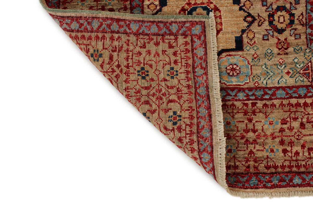 5x7 Beige and Ivory Turkish Tribal Rug