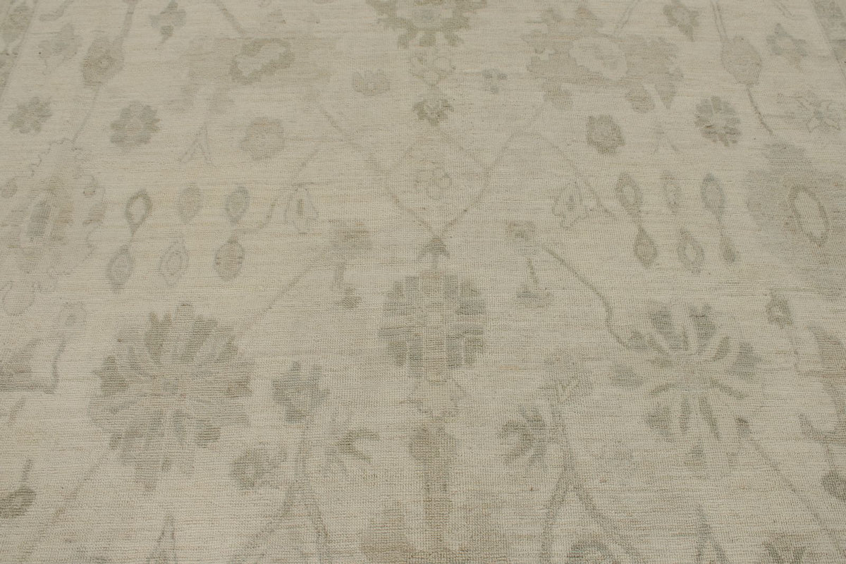 10x14 Ivory and Beige Turkish Oushak Rug