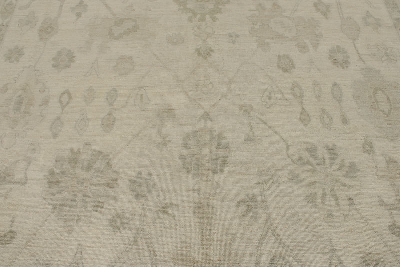 10x14 Ivory and Beige Turkish Oushak Rug