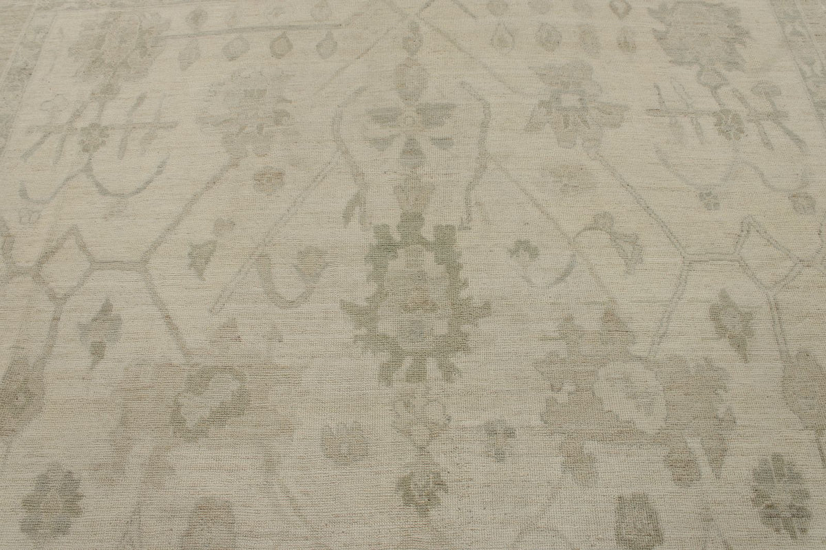 10x14 Ivory and Beige Turkish Oushak Rug