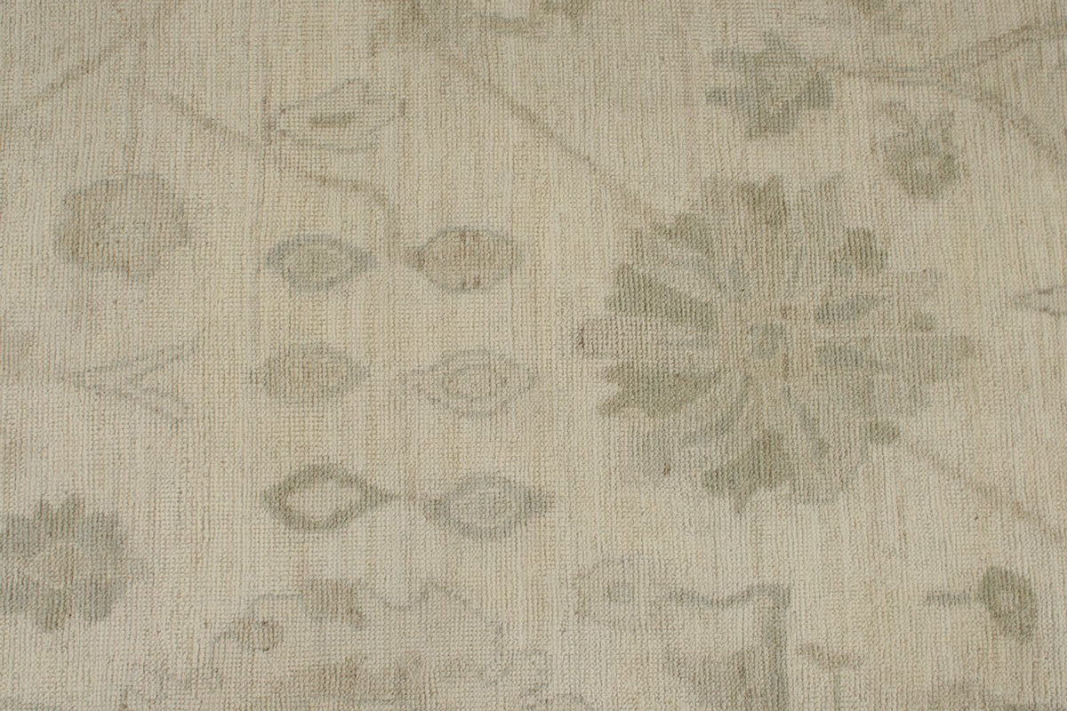 10x14 Ivory and Beige Turkish Oushak Rug