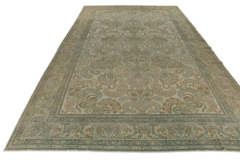 10x18 Ivory and Multicolor Turkish Oushak Rug