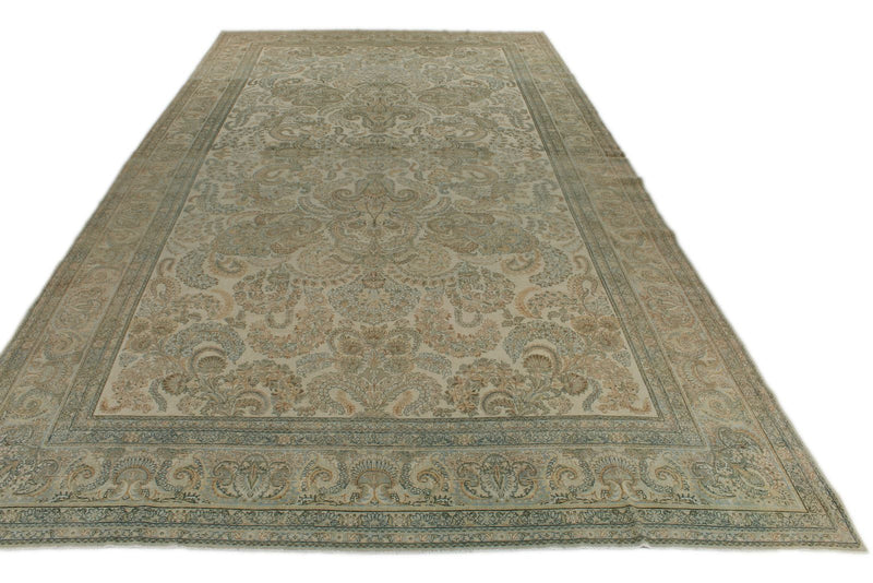 10x18 Ivory and Multicolor Turkish Oushak Rug