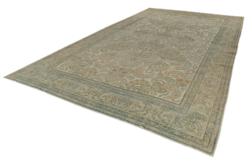 10x18 Ivory and Multicolor Turkish Oushak Rug