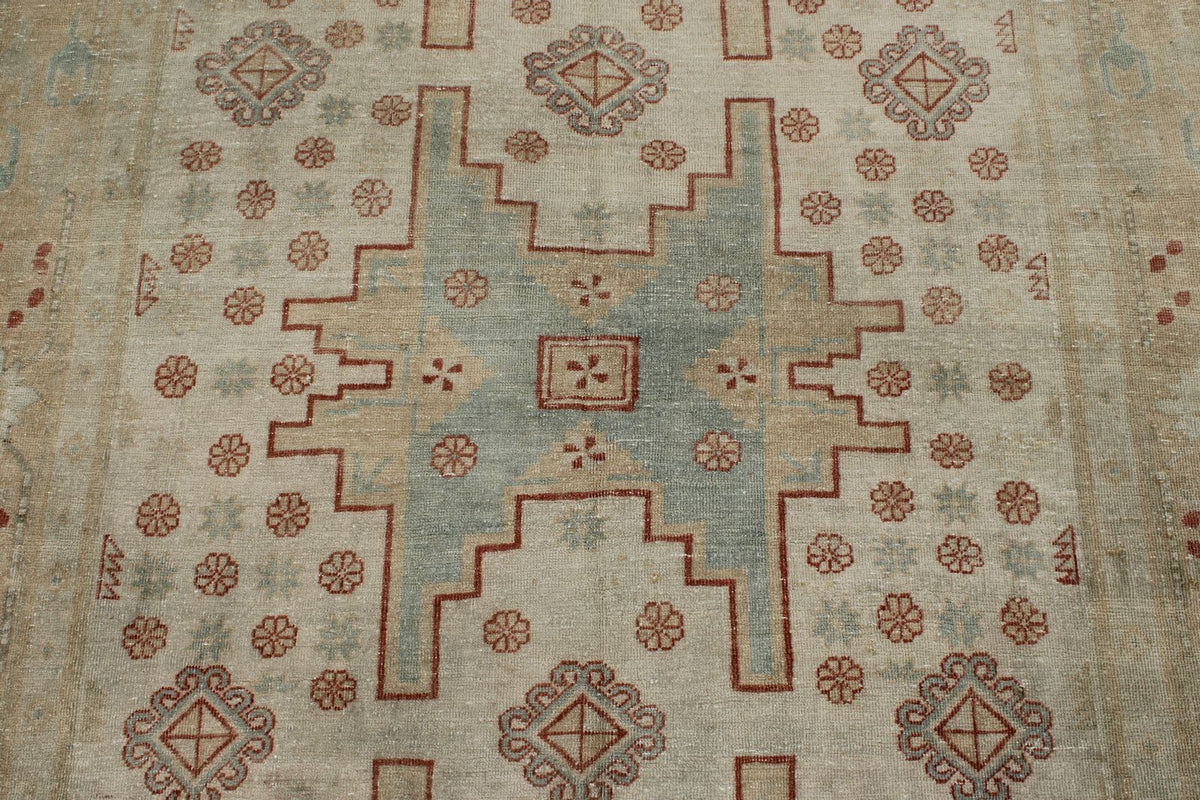 5x9 Beige and Ivory Persian Traditional Rug