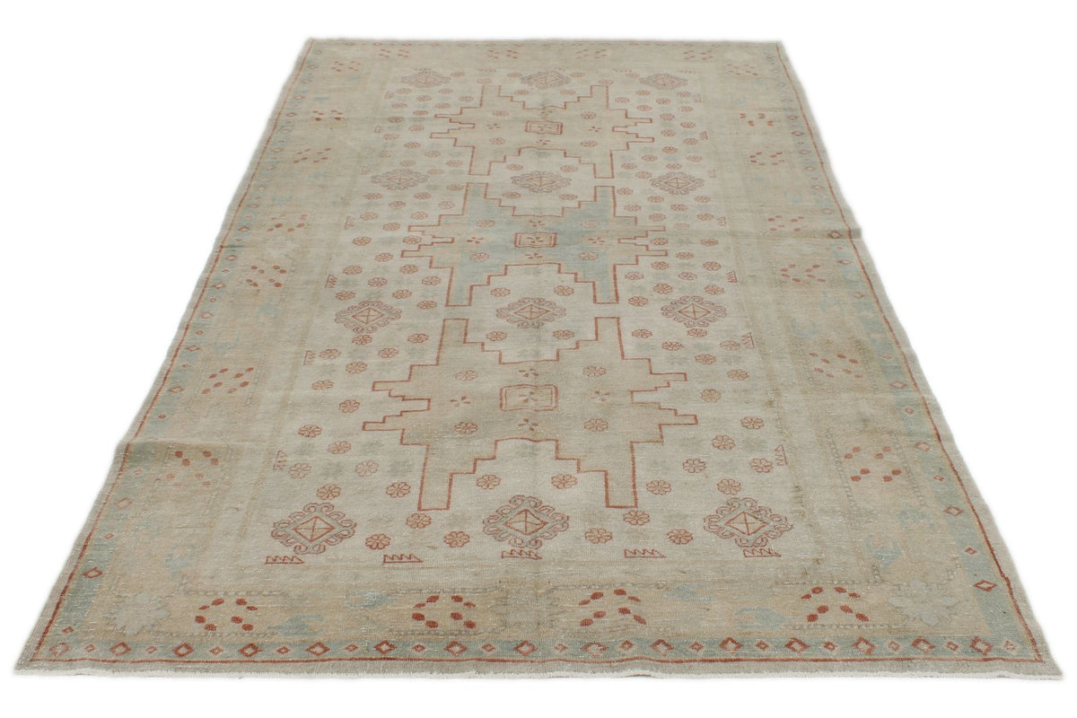 5x9 Beige and Ivory Persian Traditional Rug