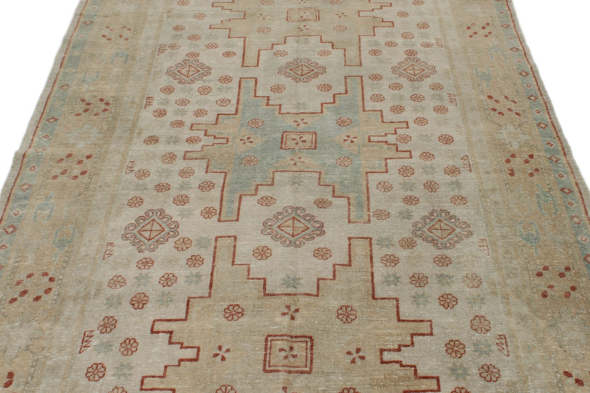 5x9 Beige and Ivory Persian Traditional Rug