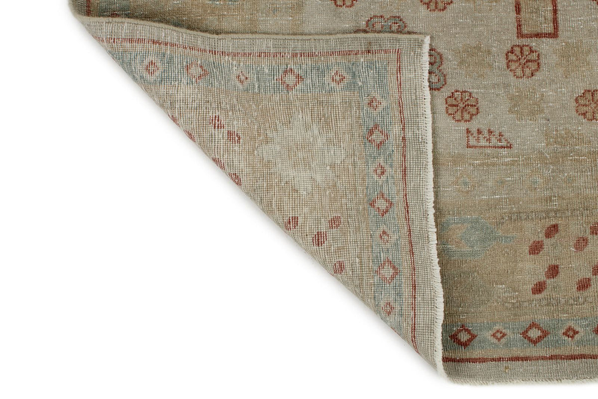 5x9 Beige and Ivory Persian Traditional Rug