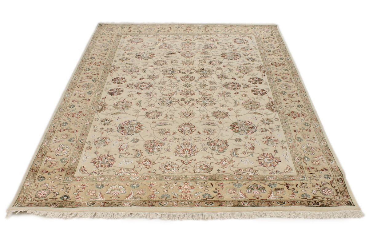 5x7 Ivory and Beige Turkish Silk Rug