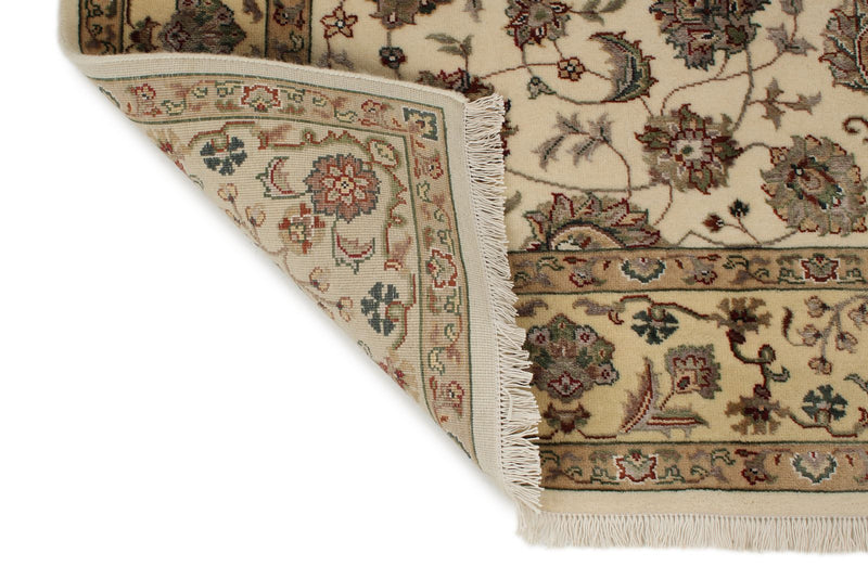 5x7 Ivory and Beige Turkish Silk Rug