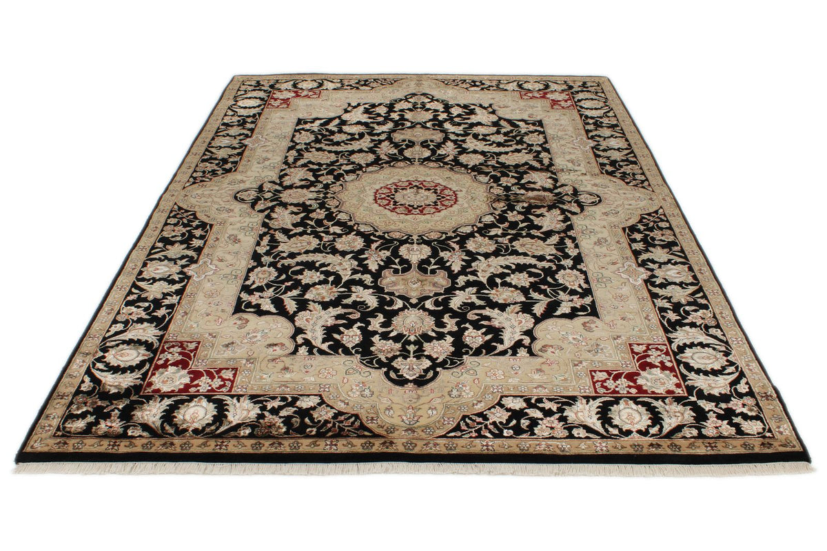 6x6 Black and Black Turkish Silk Rug