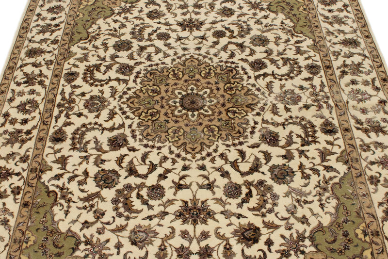 5x7 Ivory and Ivory Turkish Silk Rug