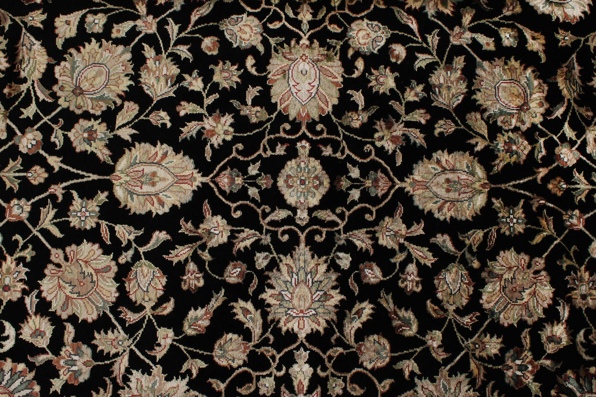 8x10 Black and Ivory Turkish Silk Rug