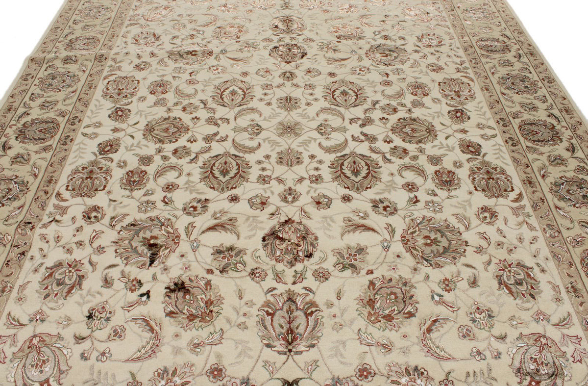 8x10 Ivory and Gold Turkish Silk Rug