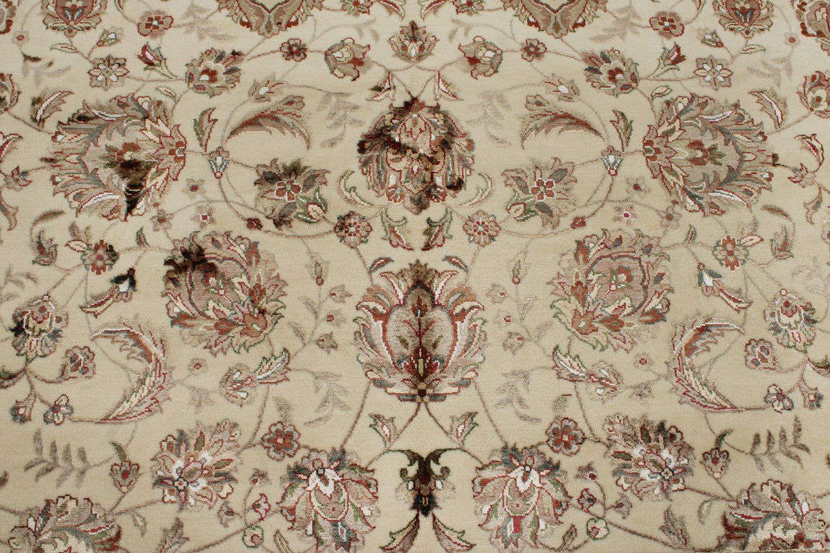 8x10 Ivory and Gold Turkish Silk Rug