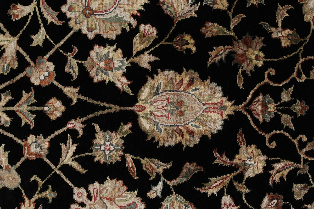 8x10 Black and Ivory Turkish Silk Rug