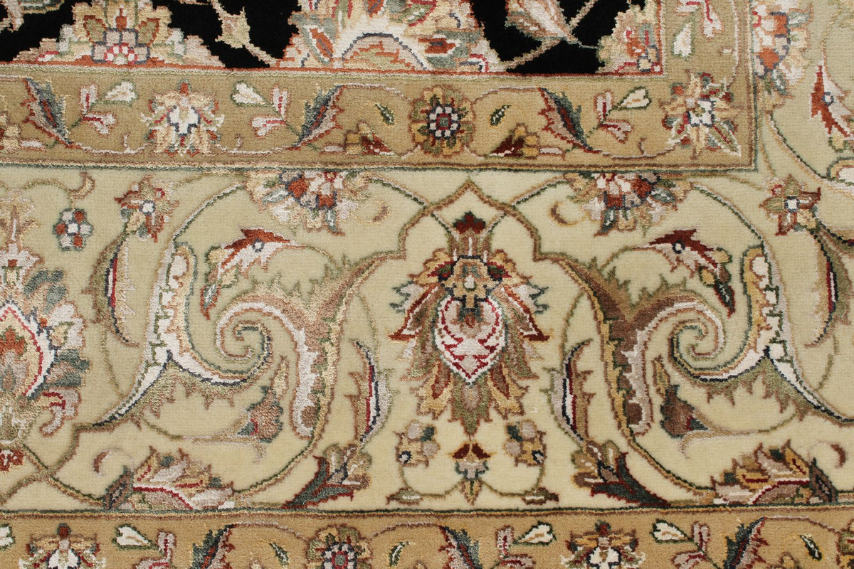 8x10 Black and Ivory Turkish Silk Rug