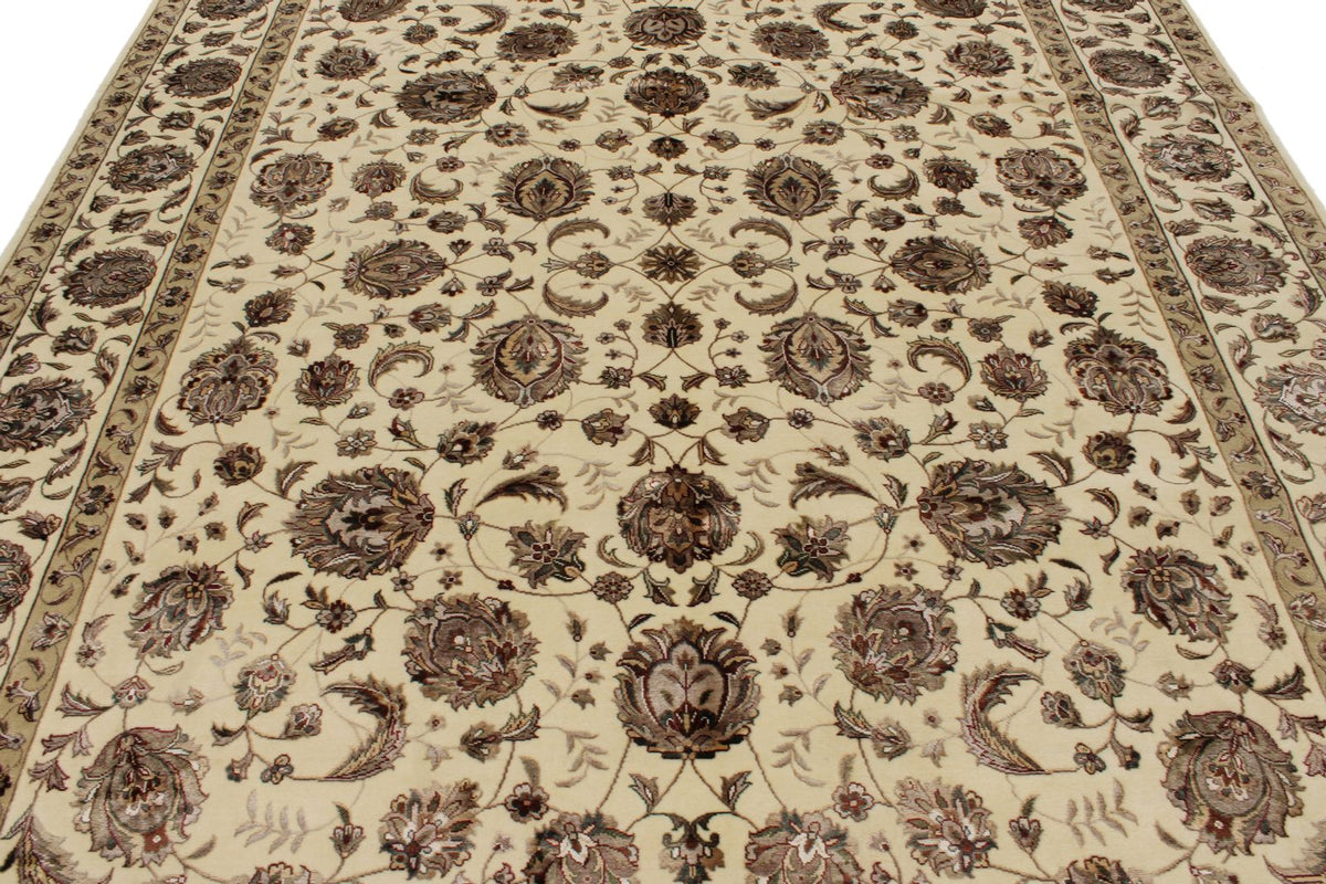 8x10 Ivory and Beige Turkish Silk Rug