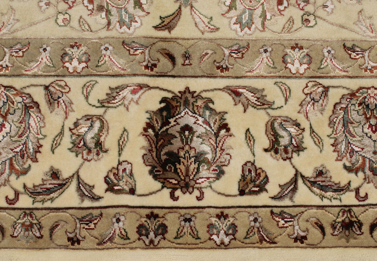 8x10 Ivory and Beige Turkish Silk Rug