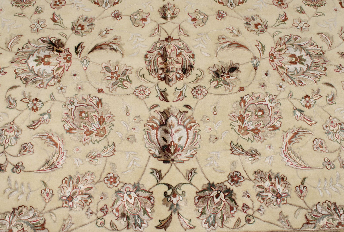 8x10 Ivory and Beige Turkish Silk Rug