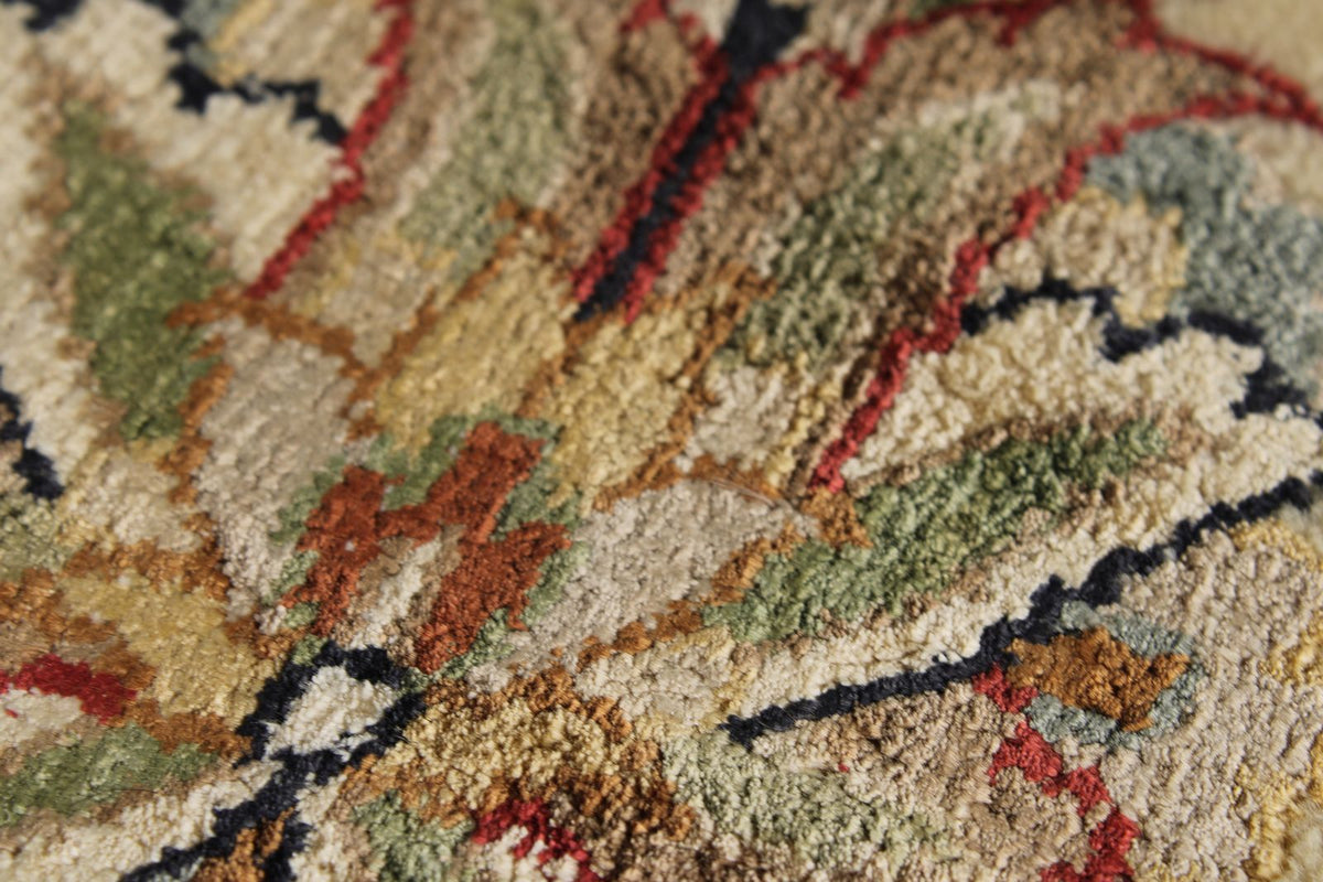 8x10 Light Green and Ivory Turkish Silk Rug