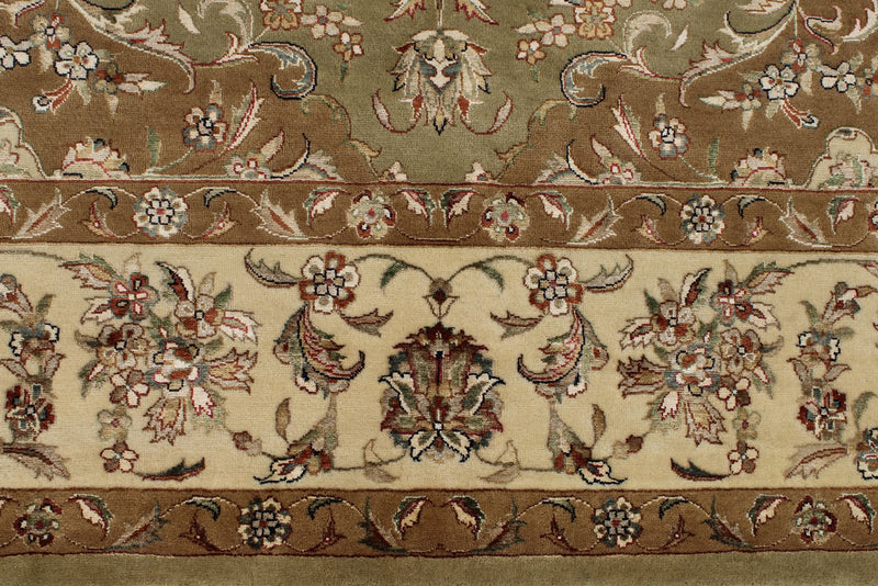 8x10 Light Green and Ivory Turkish Silk Rug
