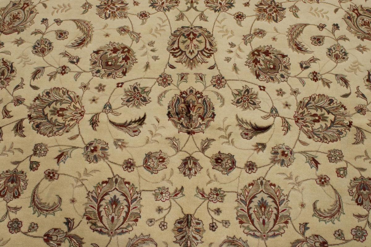 8x10 Ivory and Black Turkish Silk Rug