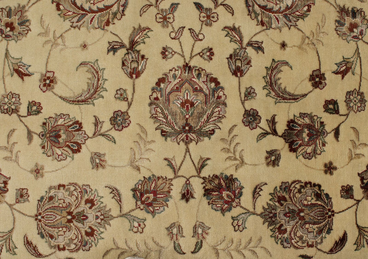 8x10 Ivory and Black Turkish Silk Rug