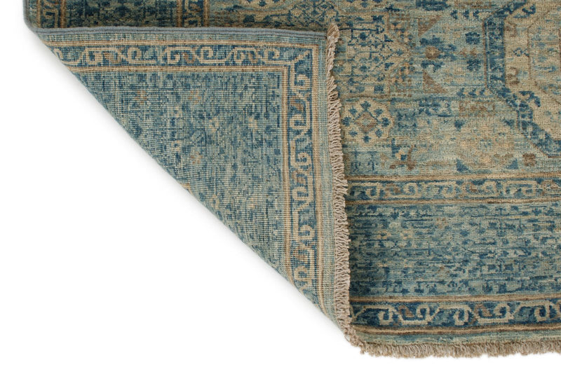 5x7 Beige and Blue Traditional Rug