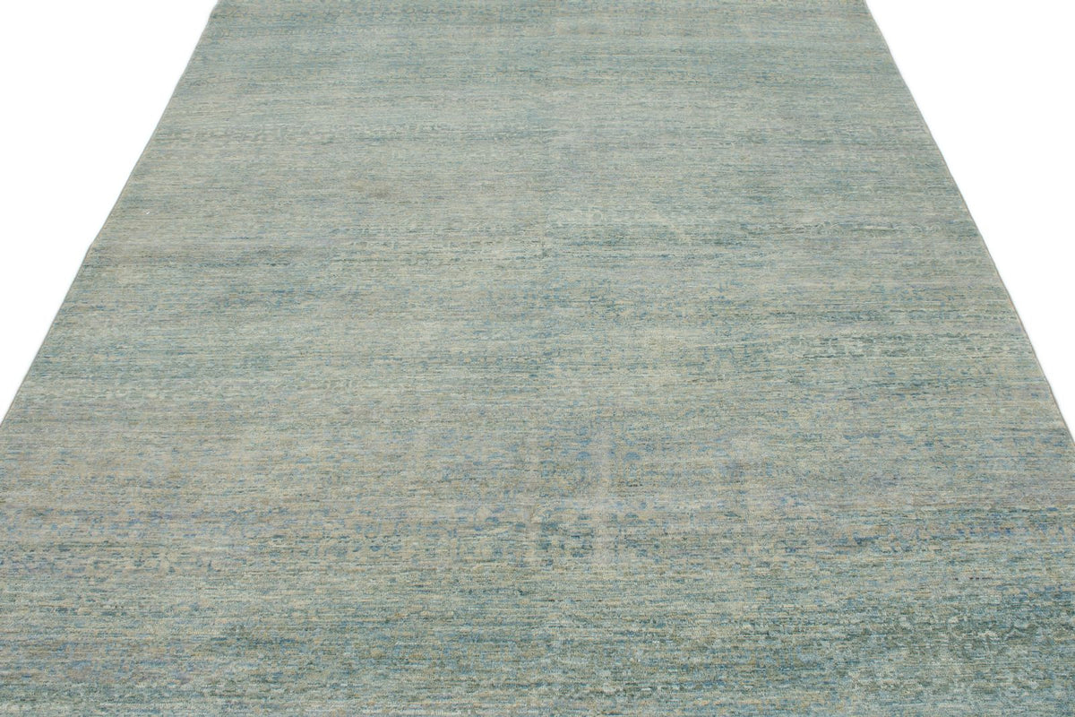 6x9 Light Blue and Beige Traditional Rug