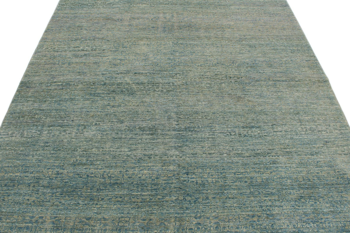 6x9 Light Blue and Beige Traditional Rug