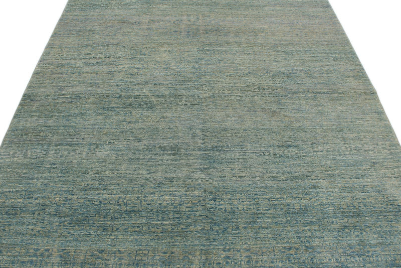 6x9 Light Blue and Beige Traditional Rug