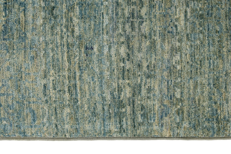 6x9 Light Blue and Beige Traditional Rug
