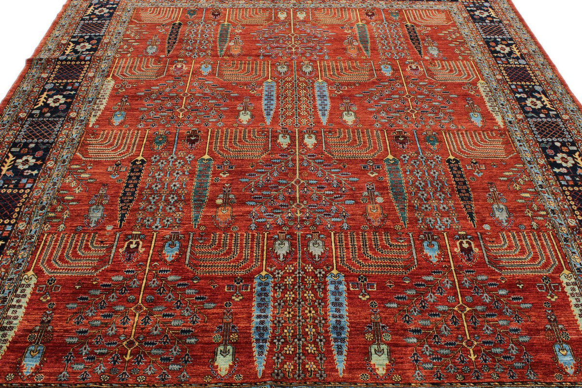 8x10 Burgundy and Navy Traditional Rug